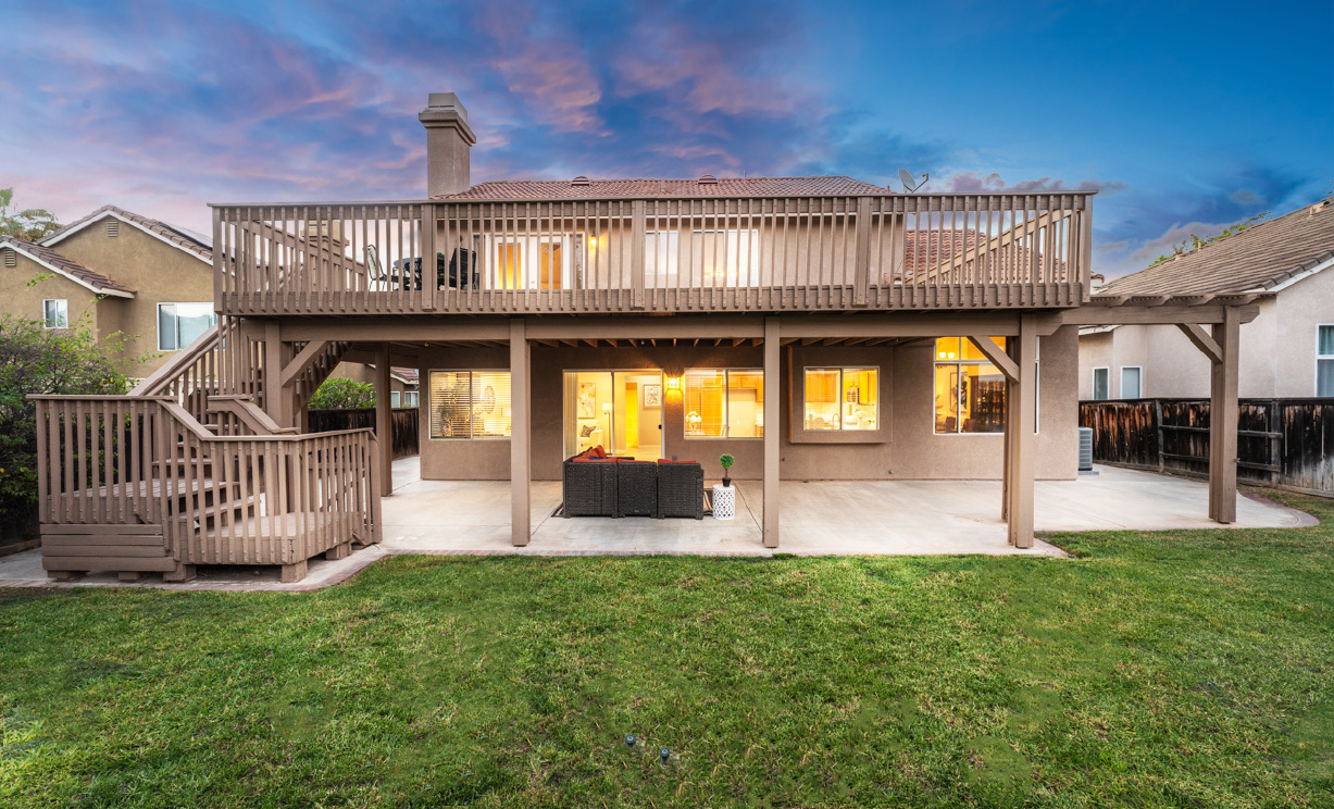 368 Redwing Circle, Corona  CA: 