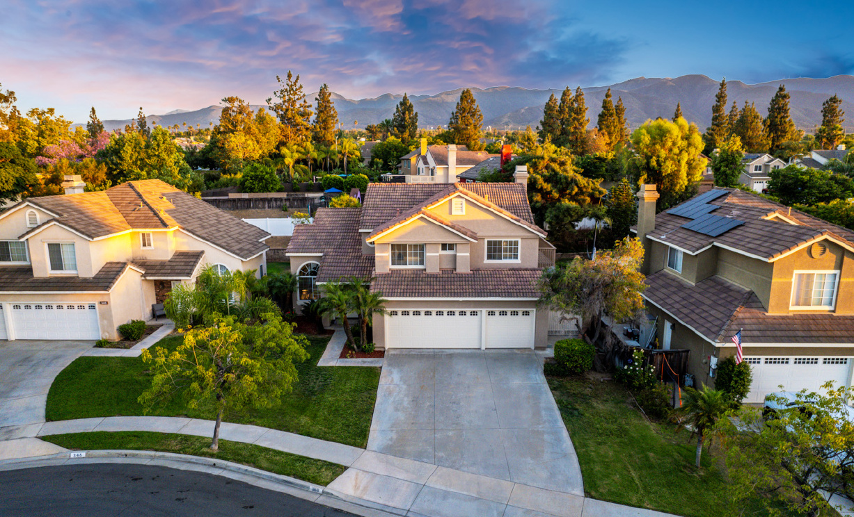 368 Redwing Circle, Corona  CA: 