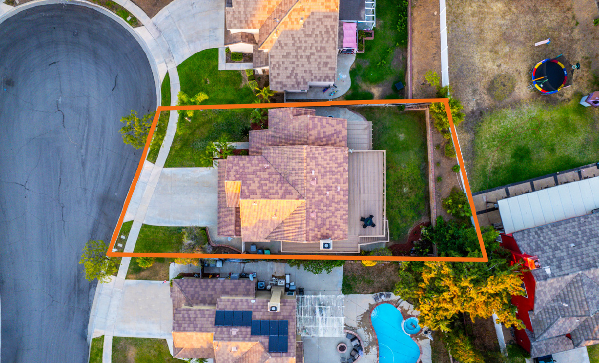 368 Redwing Circle, Corona  CA: 