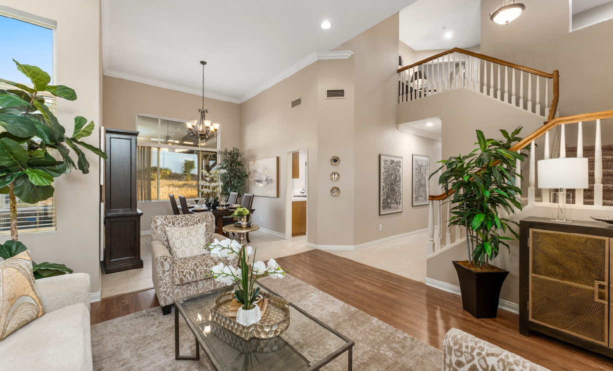 368 Redwing Circle, Corona  CA: 