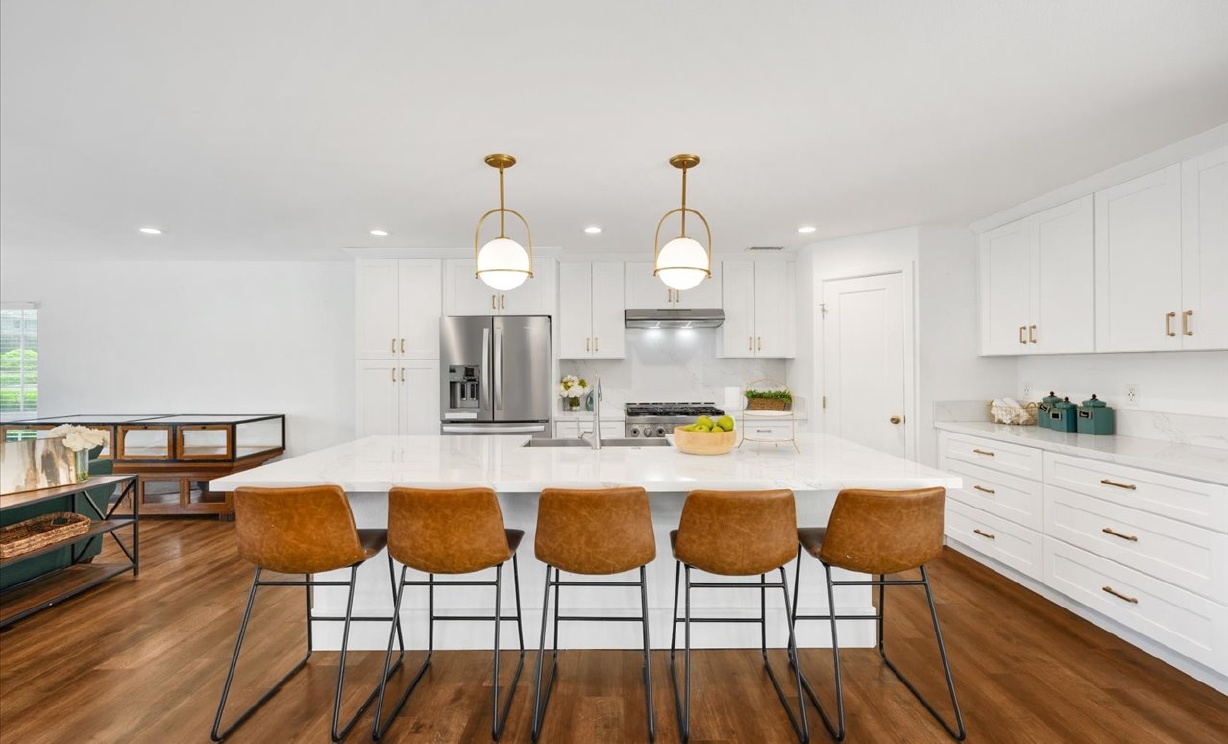 2860 Hudson Ave, Corona  CA: 