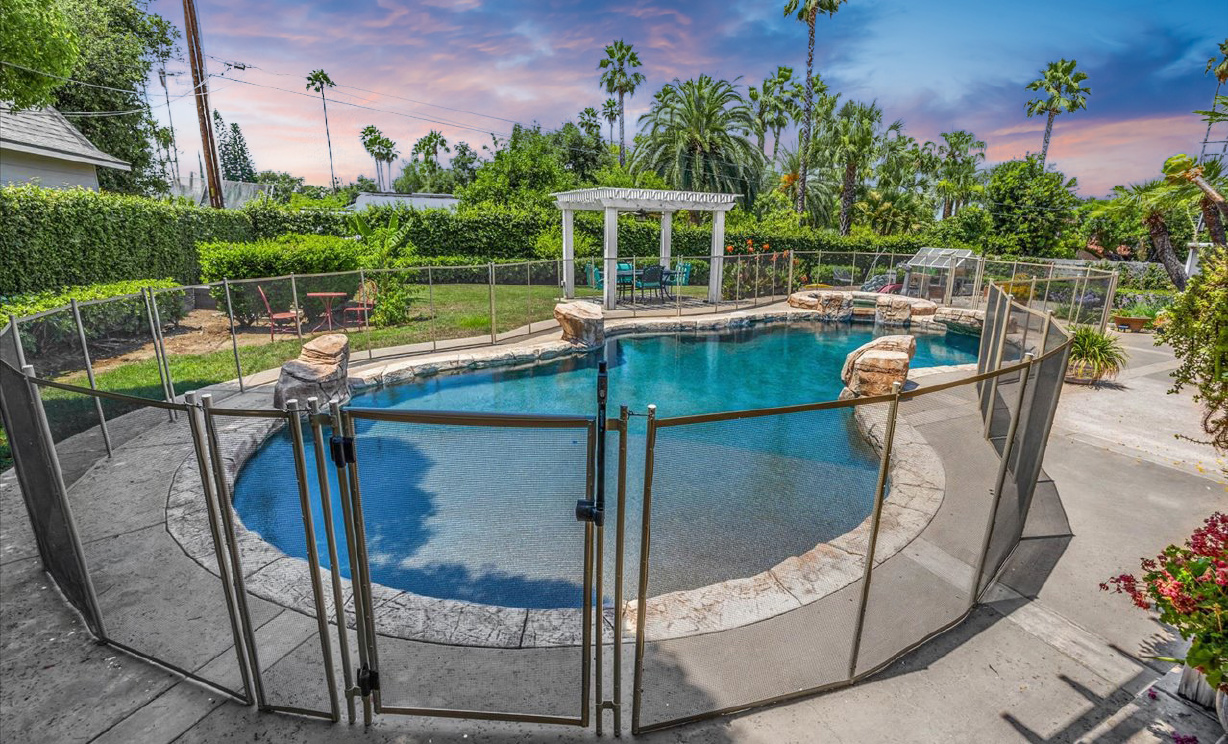 2860 Hudson Ave, Corona  CA: 