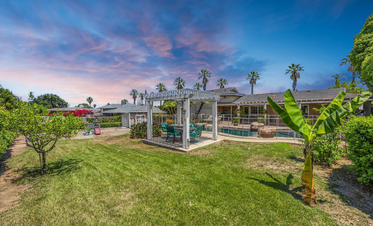 2860 Hudson Ave, Corona  CA: 