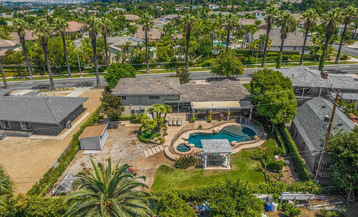 2860 Hudson Ave, Corona  CA: 