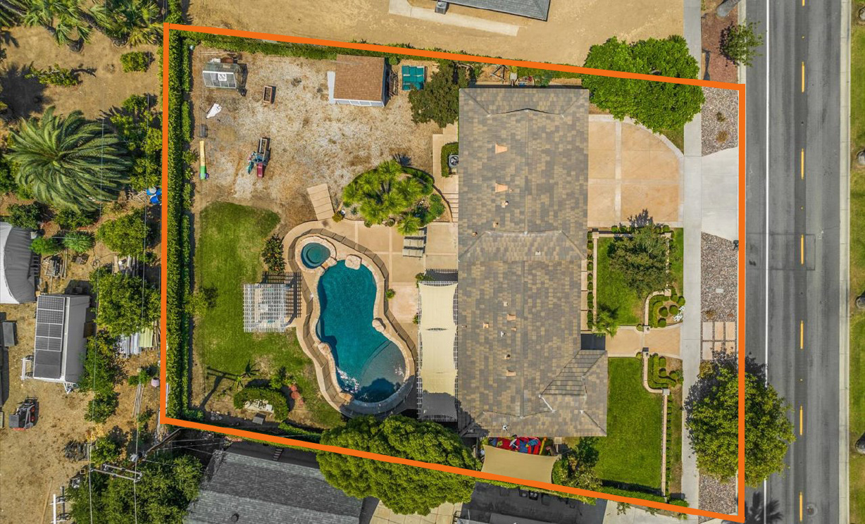 2860 Hudson Ave, Corona  CA: 