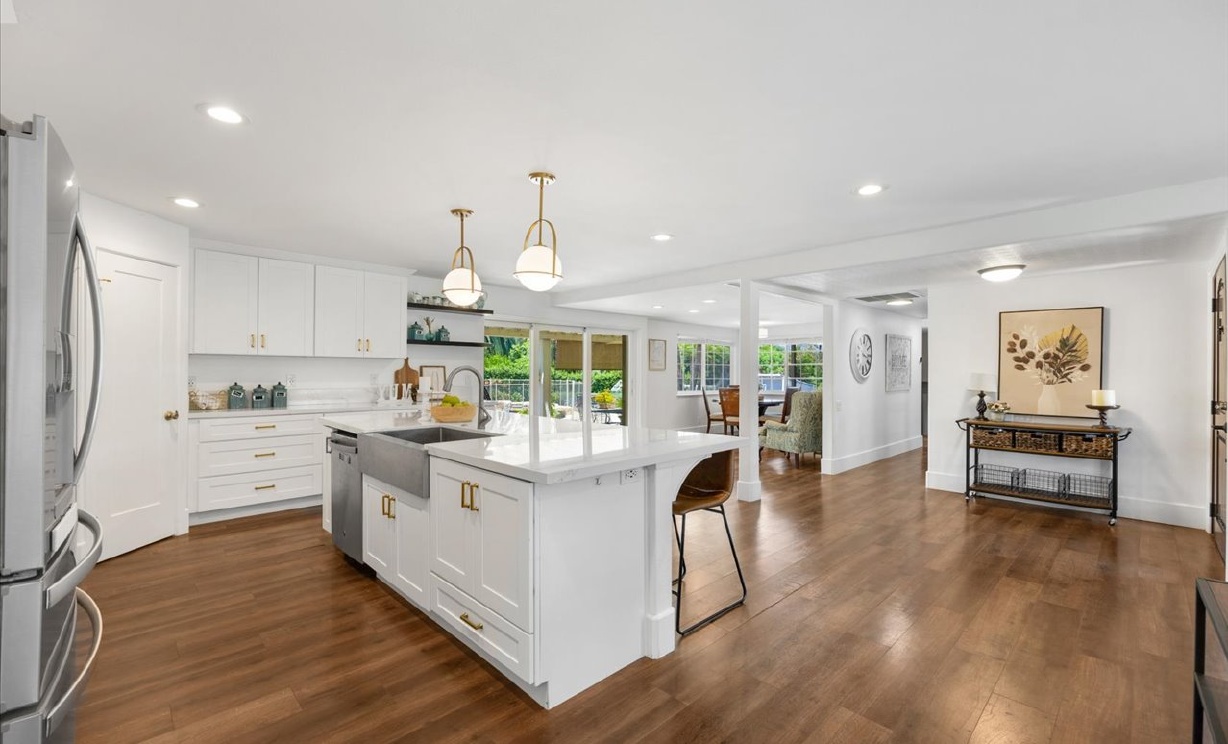 2860 Hudson Ave, Corona  CA: 