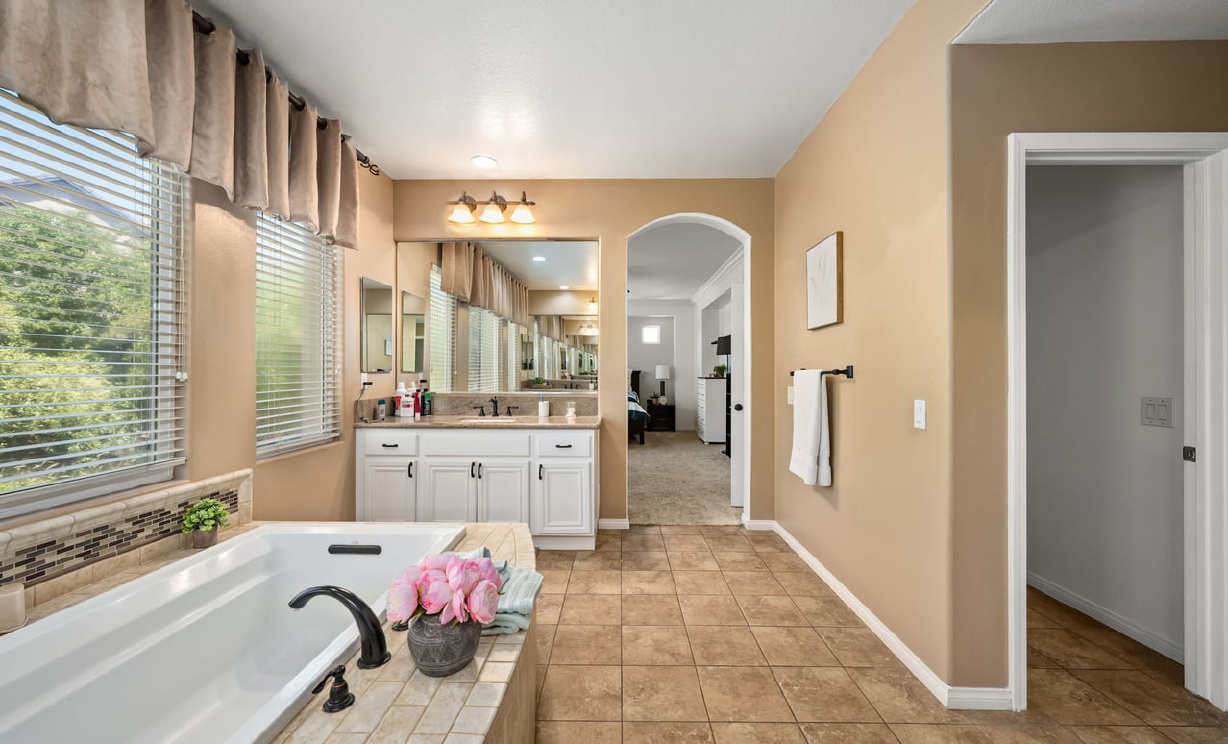 2933 Arboridge Ct, Fullerton CA: 