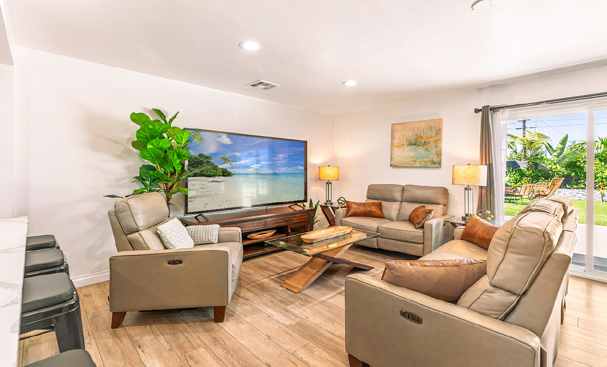 5521 Myra Avenue, Cypress CA: 
