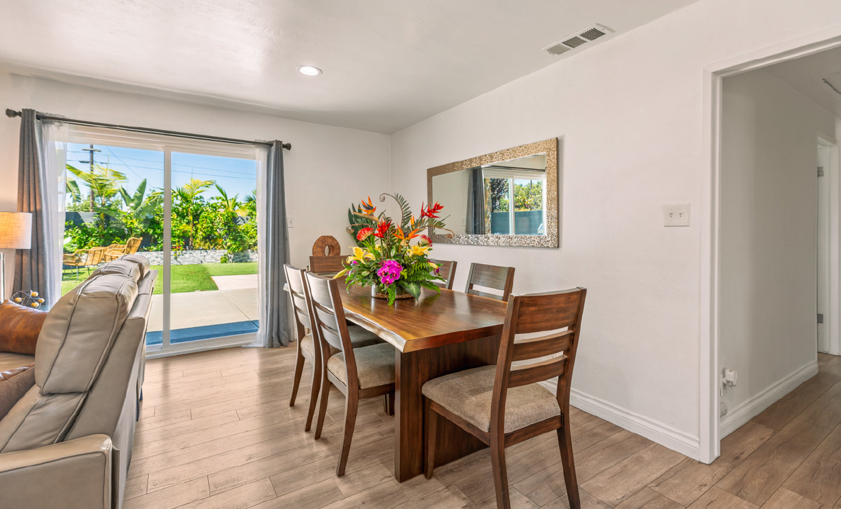 5521 Myra Avenue, Cypress CA: 