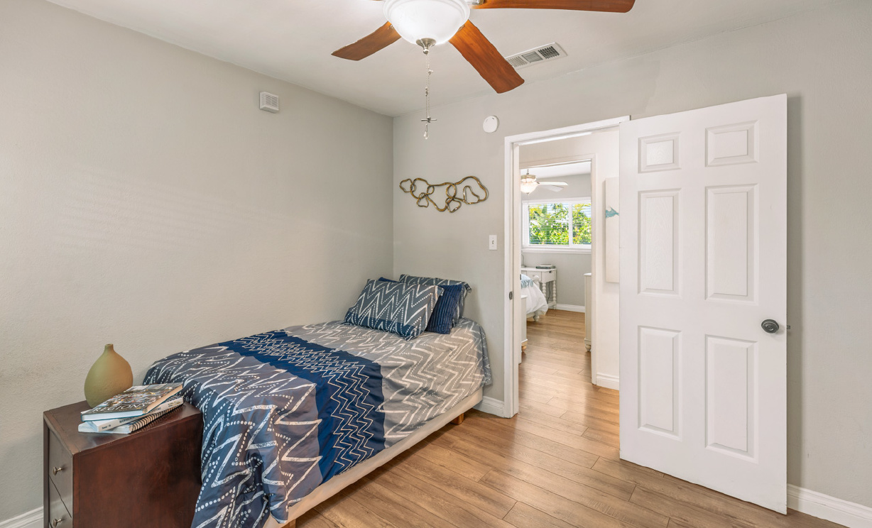 5521 Myra Avenue, Cypress CA: 