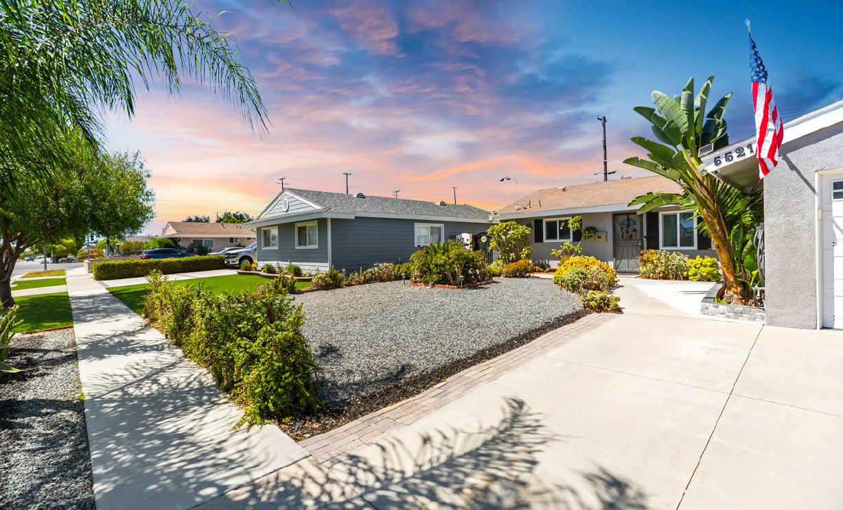5521 Myra Avenue, Cypress CA: 