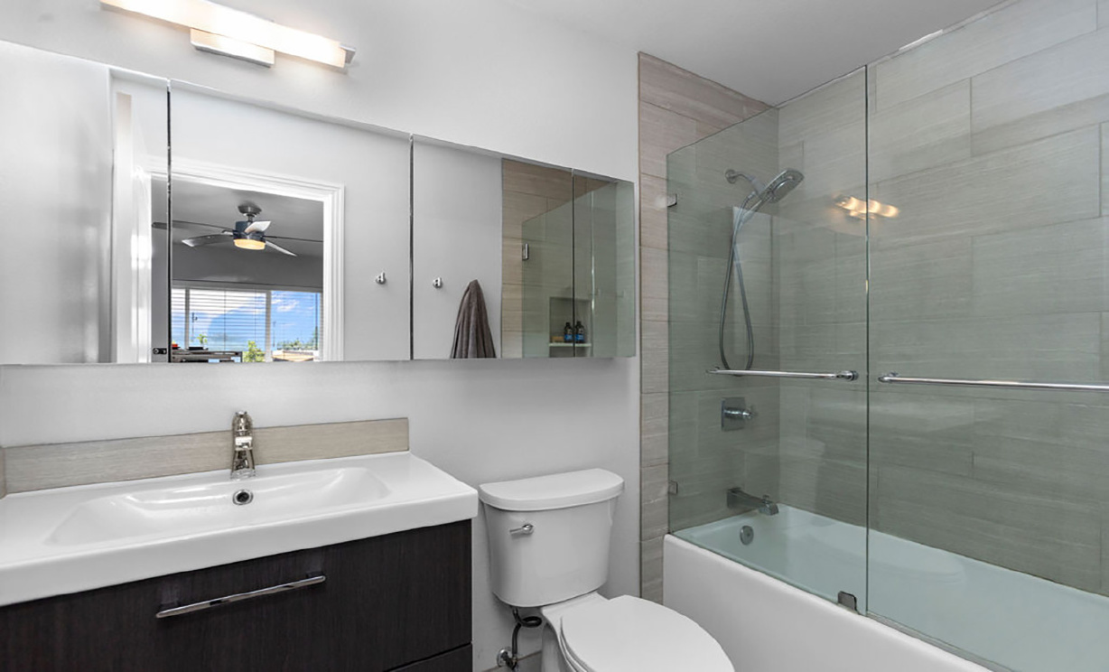 290 Victoria Street, Costa Mesa CA: 