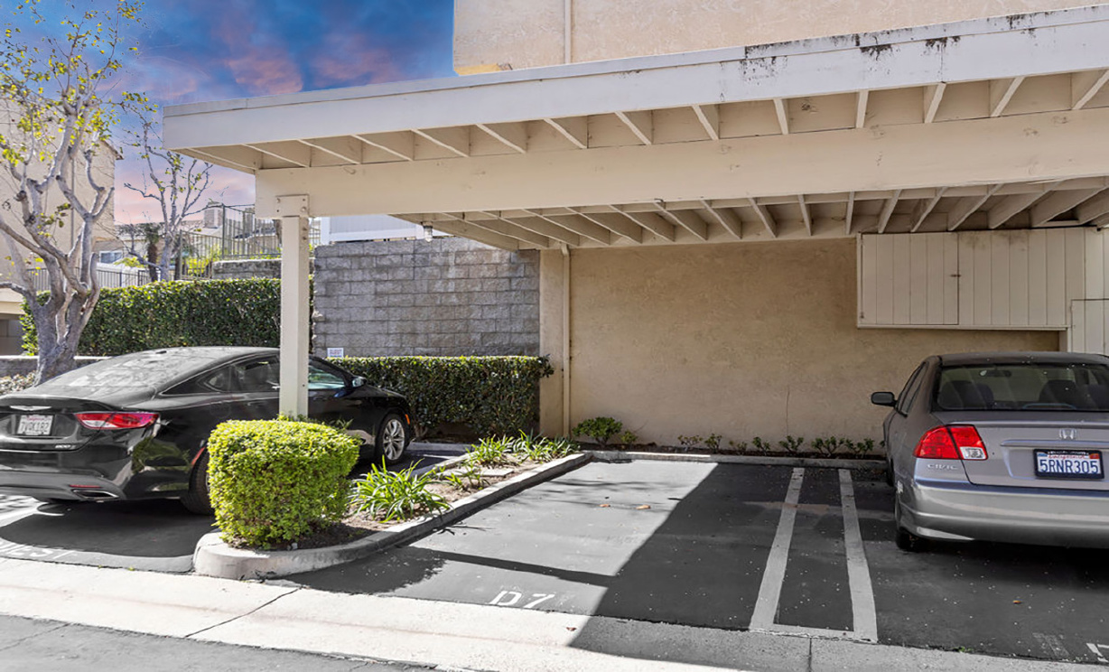 290 Victoria Street, Costa Mesa CA: 