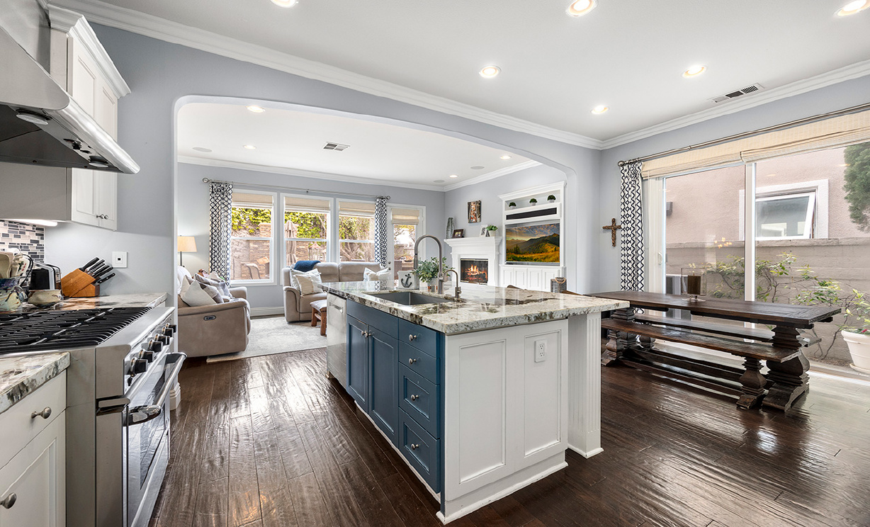 6615 Feather Drive, Huntington Beach CA: 