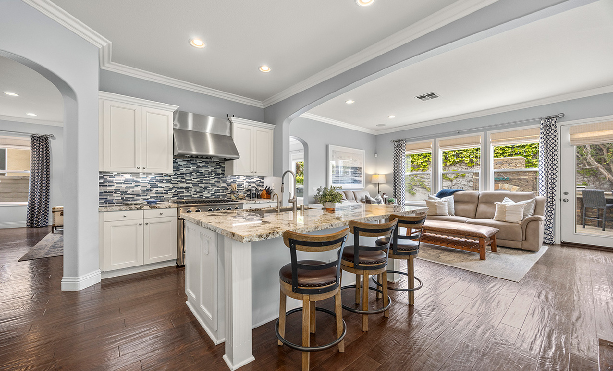 6615 Feather Drive, Huntington Beach CA: 