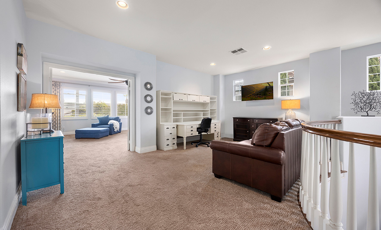 6615 Feather Drive, Huntington Beach CA: 