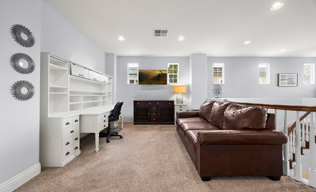 6615 Feather Drive, Huntington Beach CA: 