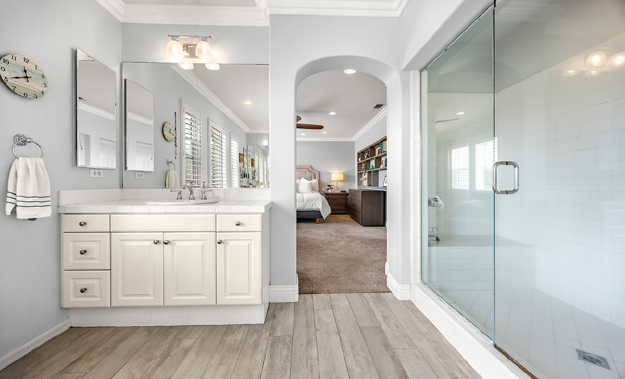6615 Feather Drive, Huntington Beach CA: 