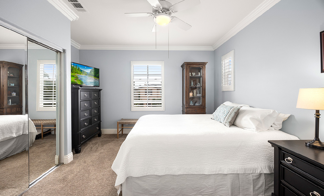 6615 Feather Drive, Huntington Beach CA: 