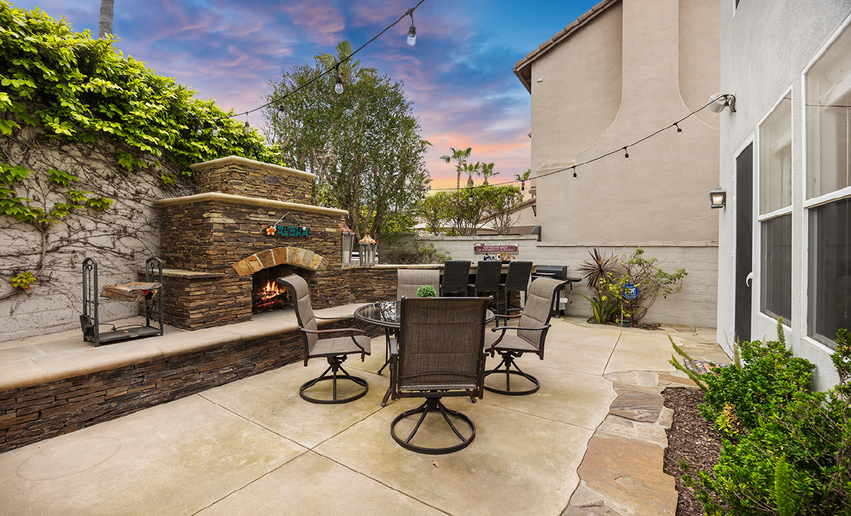 6615 Feather Drive, Huntington Beach CA: 