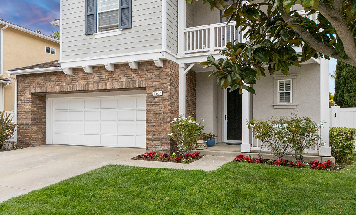 6615 Feather Drive, Huntington Beach CA: 