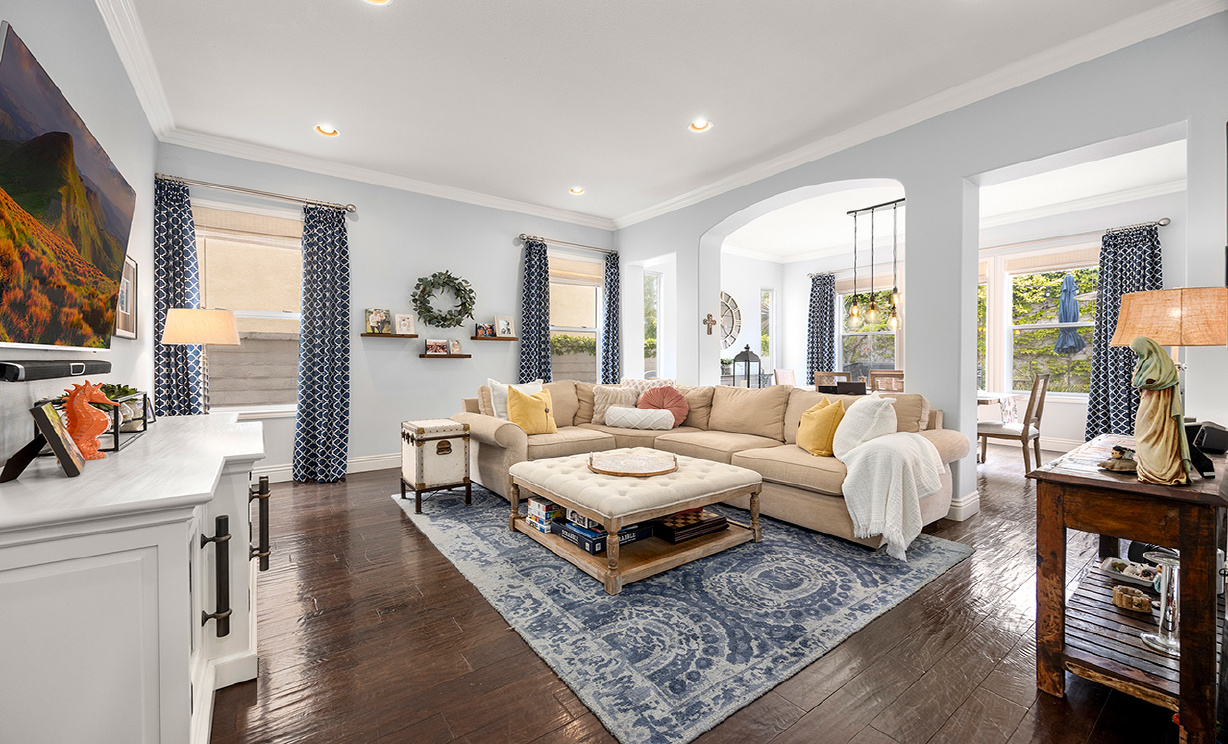 6615 Feather Drive, Huntington Beach CA: 