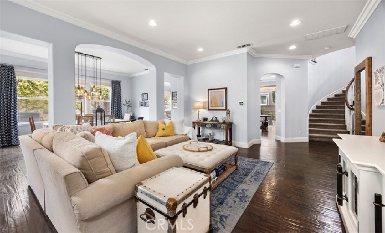 6615 Feather Drive, Huntington Beach CA: 