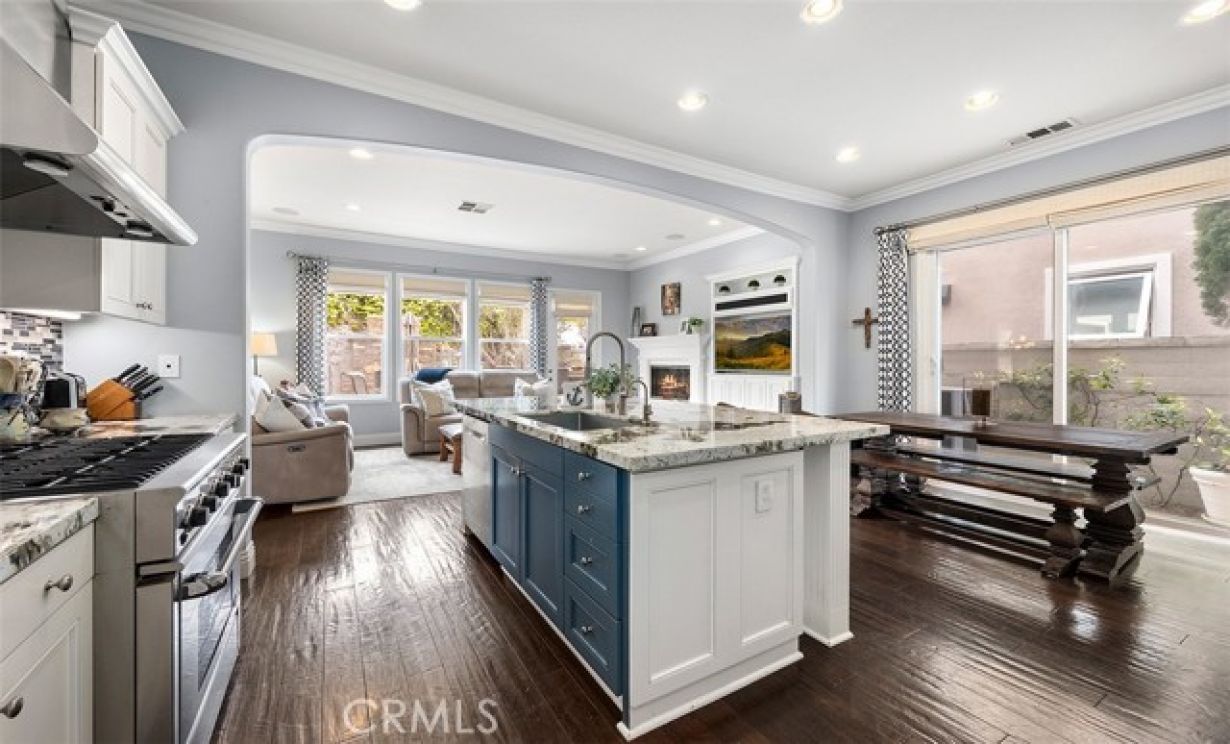 6615 Feather Drive, Huntington Beach CA: 
