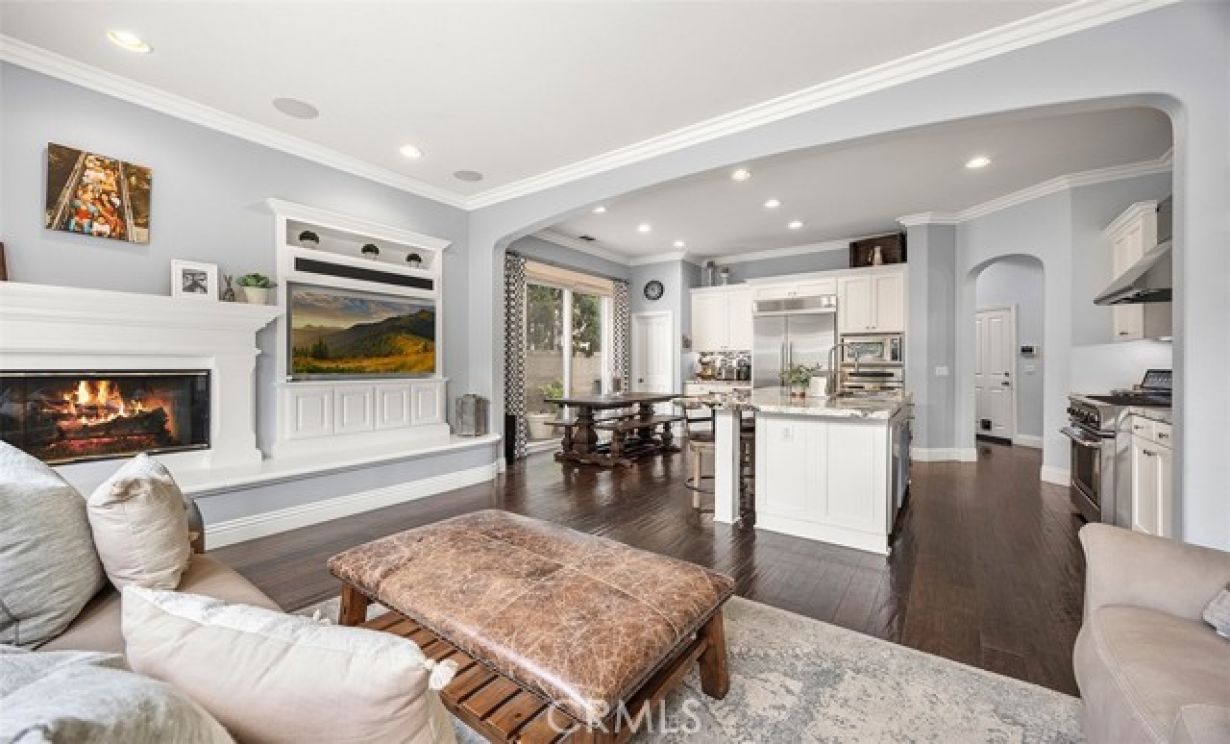 6615 Feather Drive, Huntington Beach CA: 