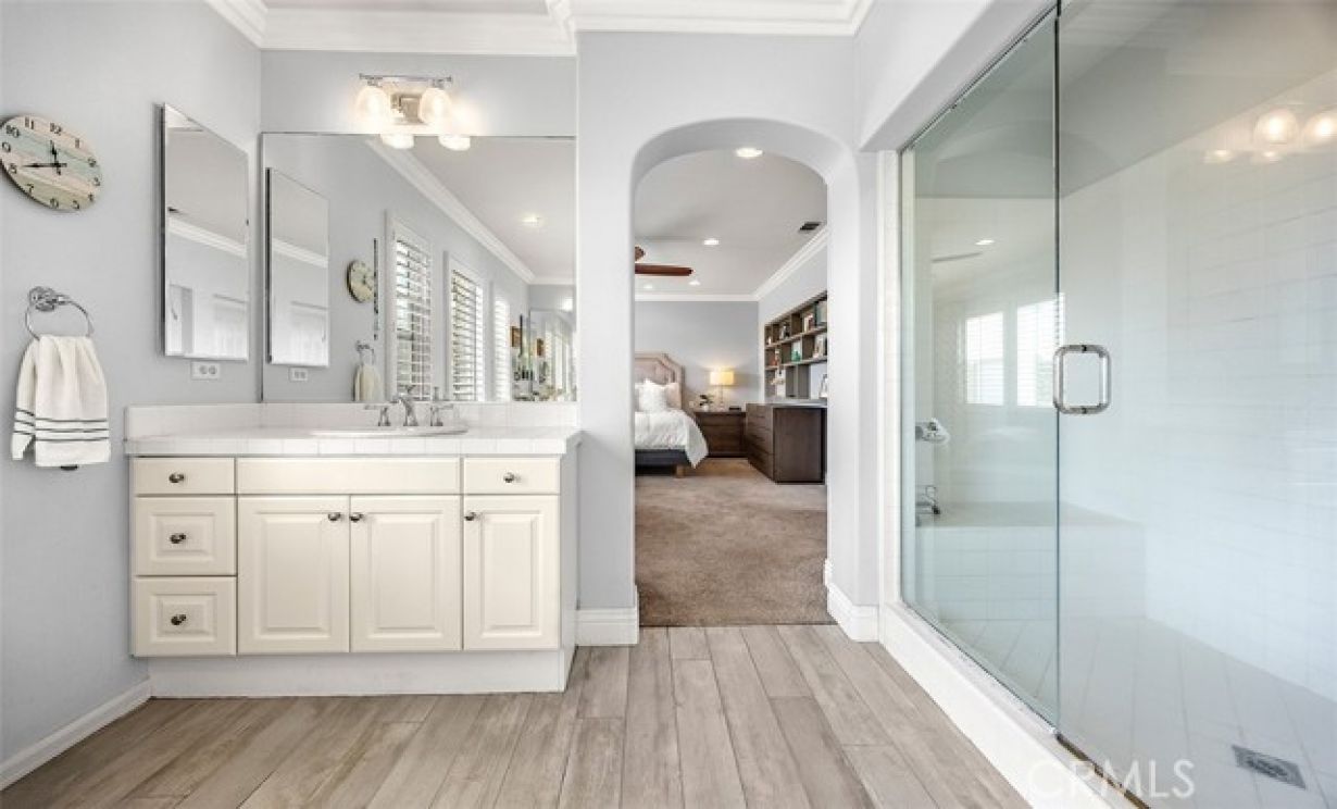 6615 Feather Drive, Huntington Beach CA: 