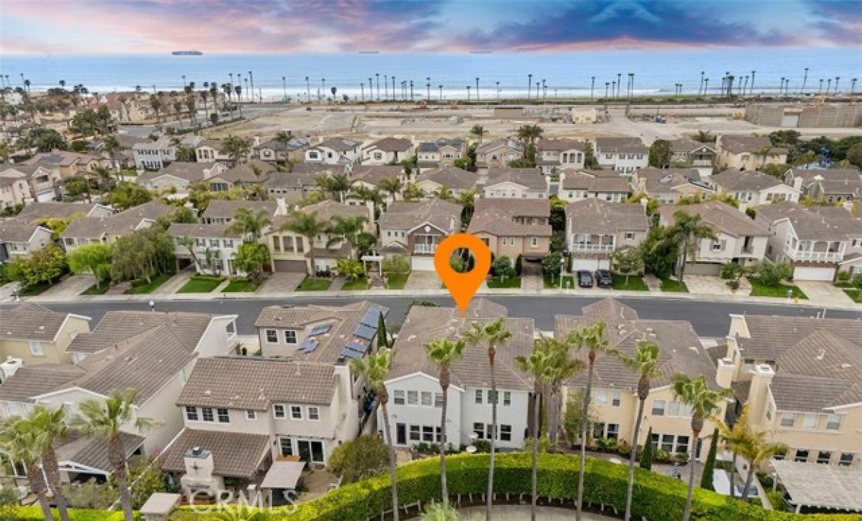 6615 Feather Drive, Huntington Beach CA: 