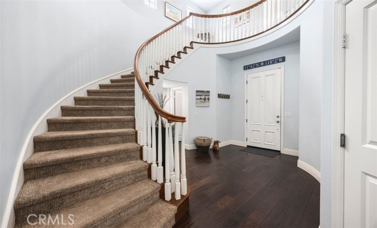6615 Feather Drive, Huntington Beach CA: 