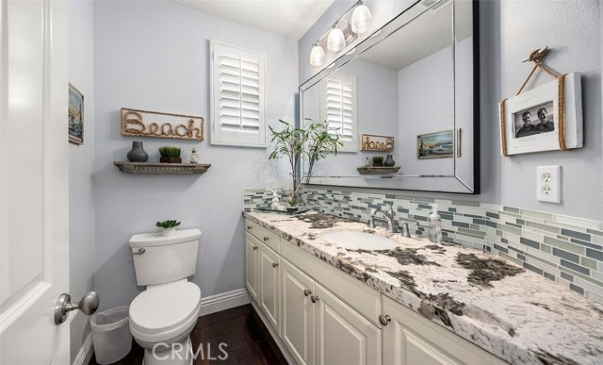 6615 Feather Drive, Huntington Beach CA: 