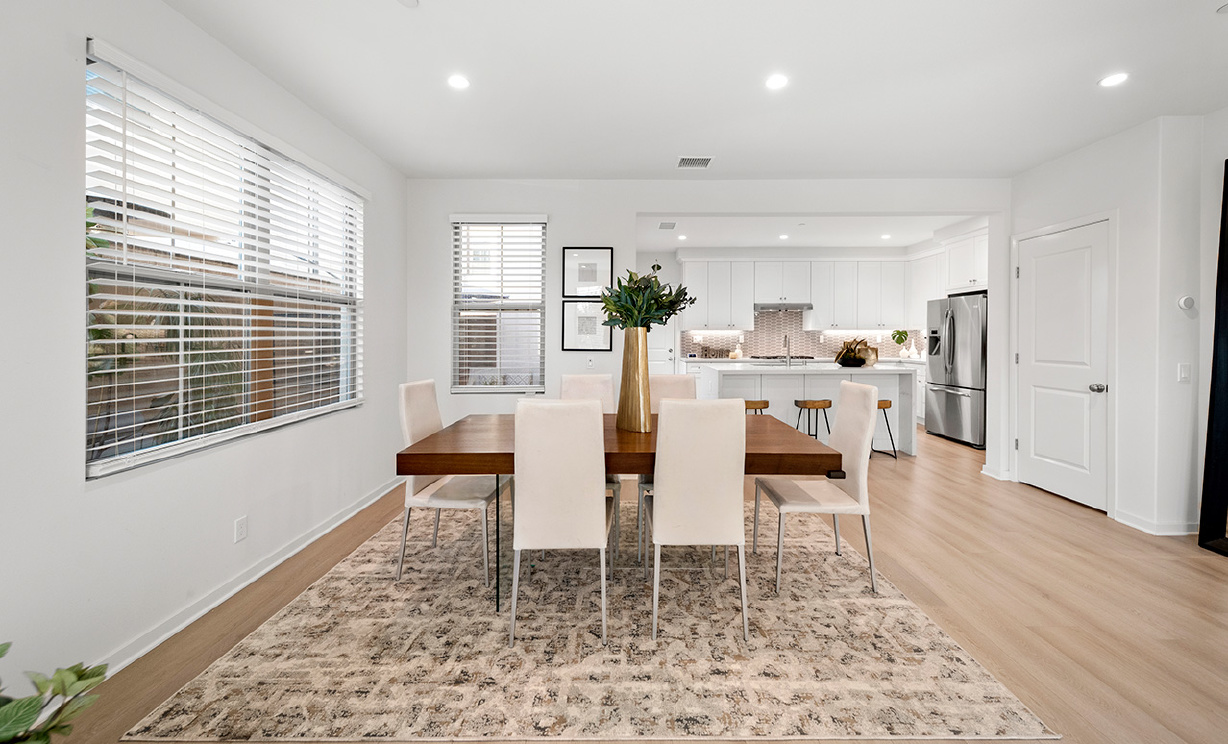 106 Sunnyside, Irvine CA: 