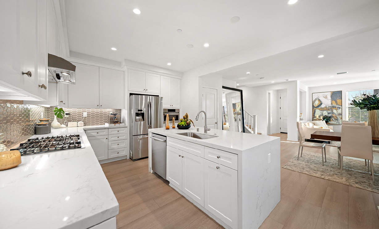 106 Sunnyside, Irvine CA: 