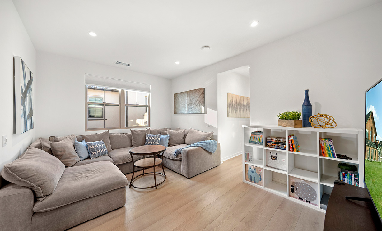 106 Sunnyside, Irvine CA: 
