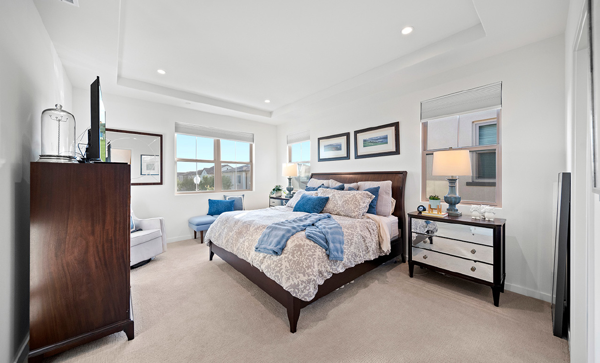 106 Sunnyside, Irvine CA: 