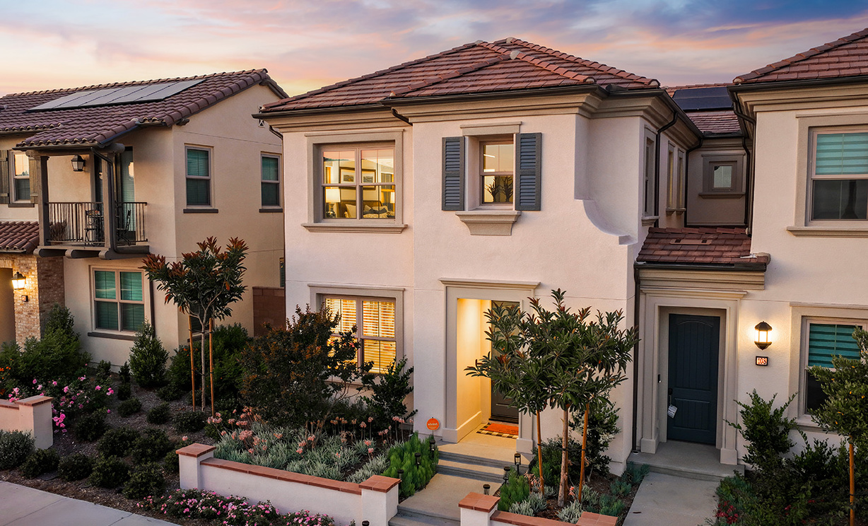 106 Sunnyside, Irvine CA: 