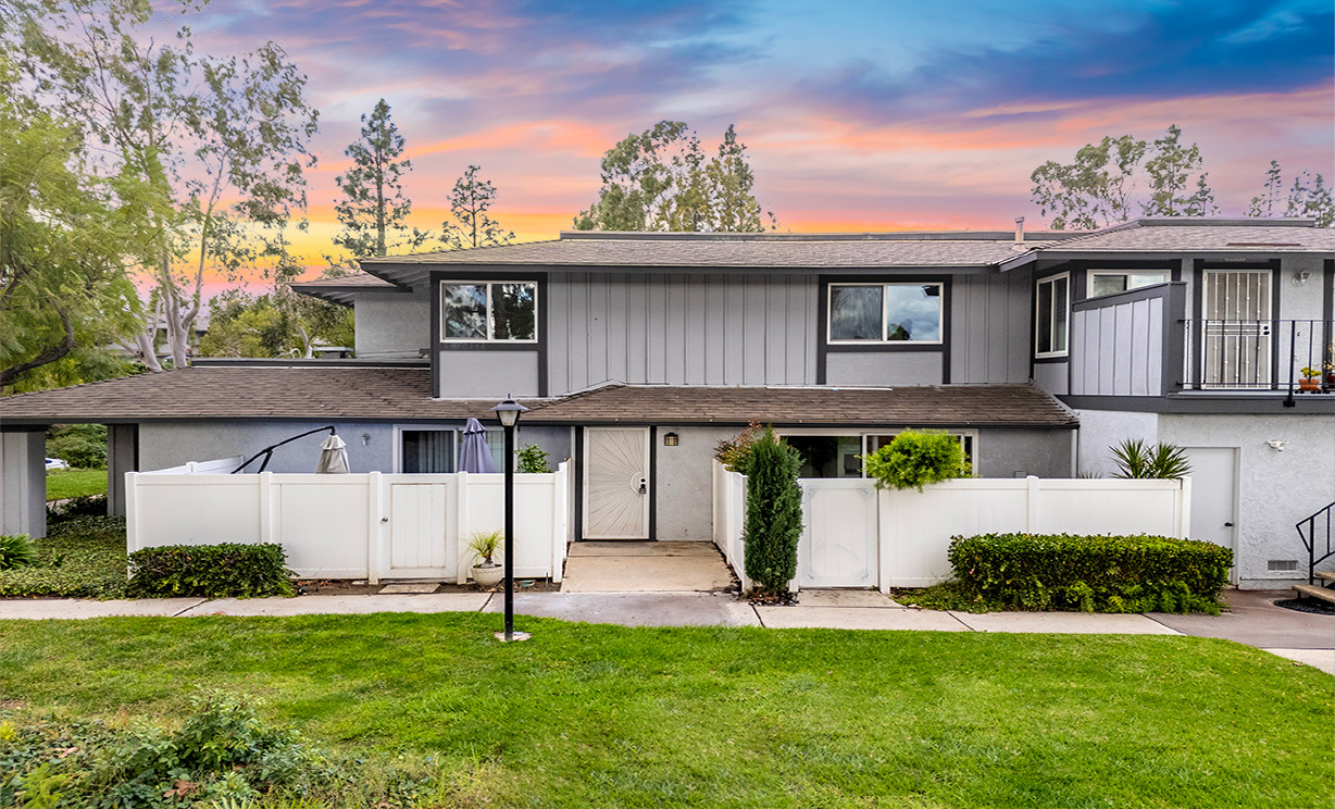 6567 Woodburn Ln, Yorba Linda CA: 