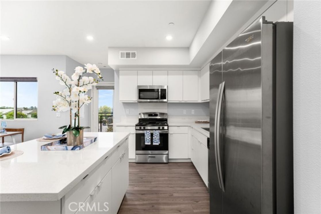 400 W Central Avenue, Brea CA: 