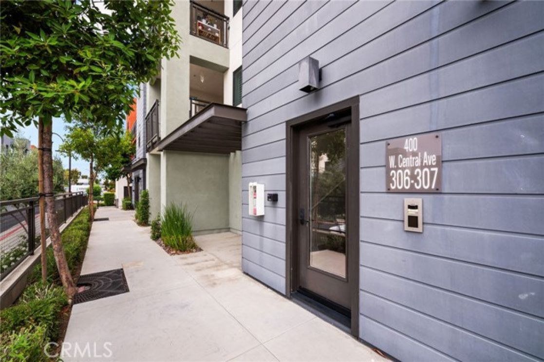 400 W Central Avenue, Brea CA: 