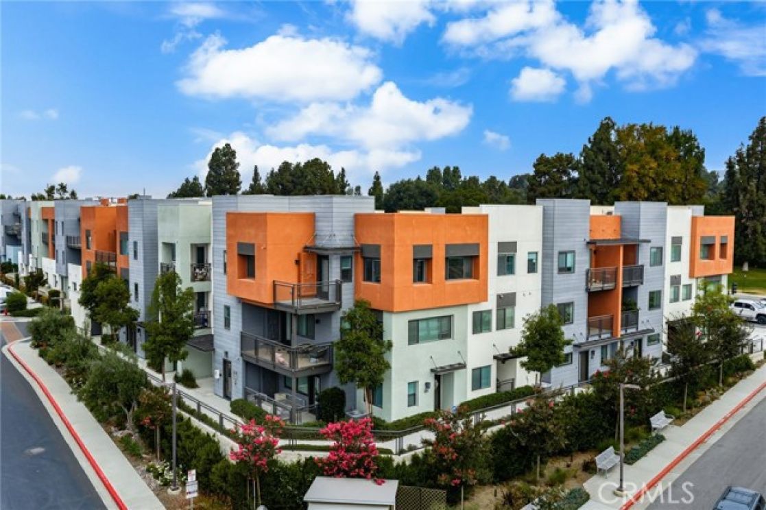 400 W Central Avenue, Brea CA: 