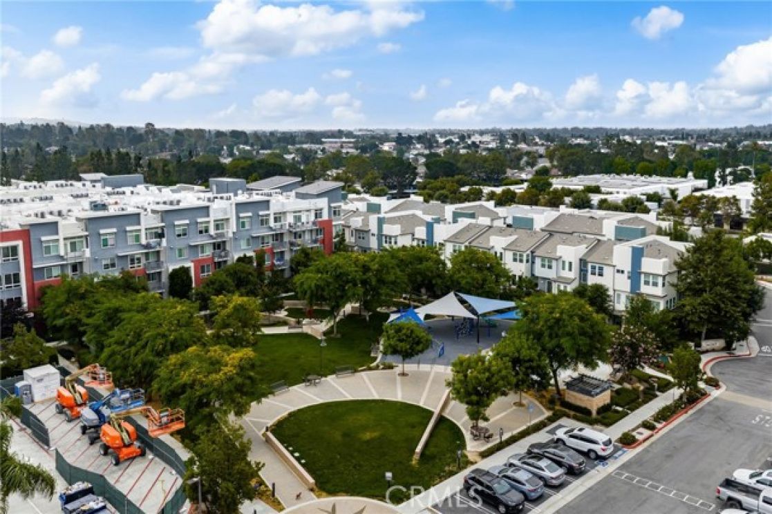 400 W Central Avenue, Brea CA: 