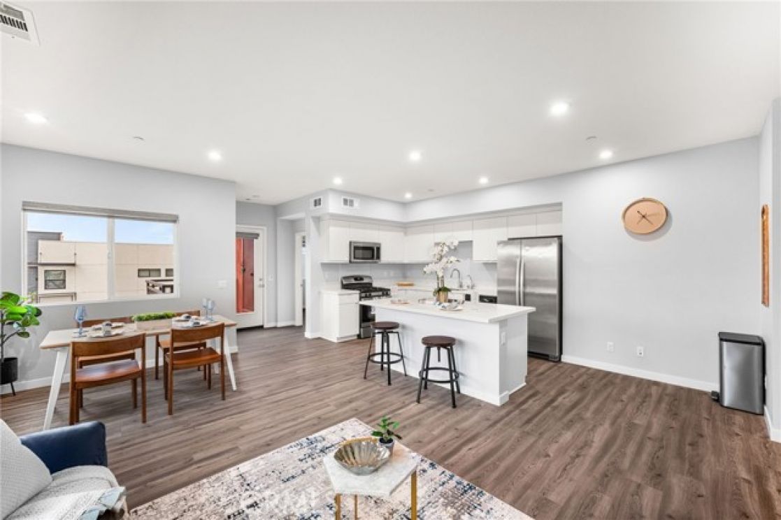 400 W Central Avenue, Brea CA: 