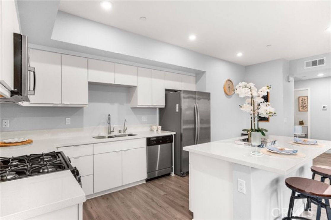 400 W Central Avenue, Brea CA: 