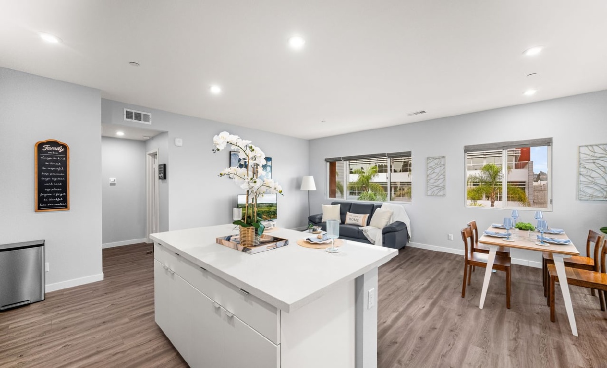 400 W Central Ave #307, Brea CA: 