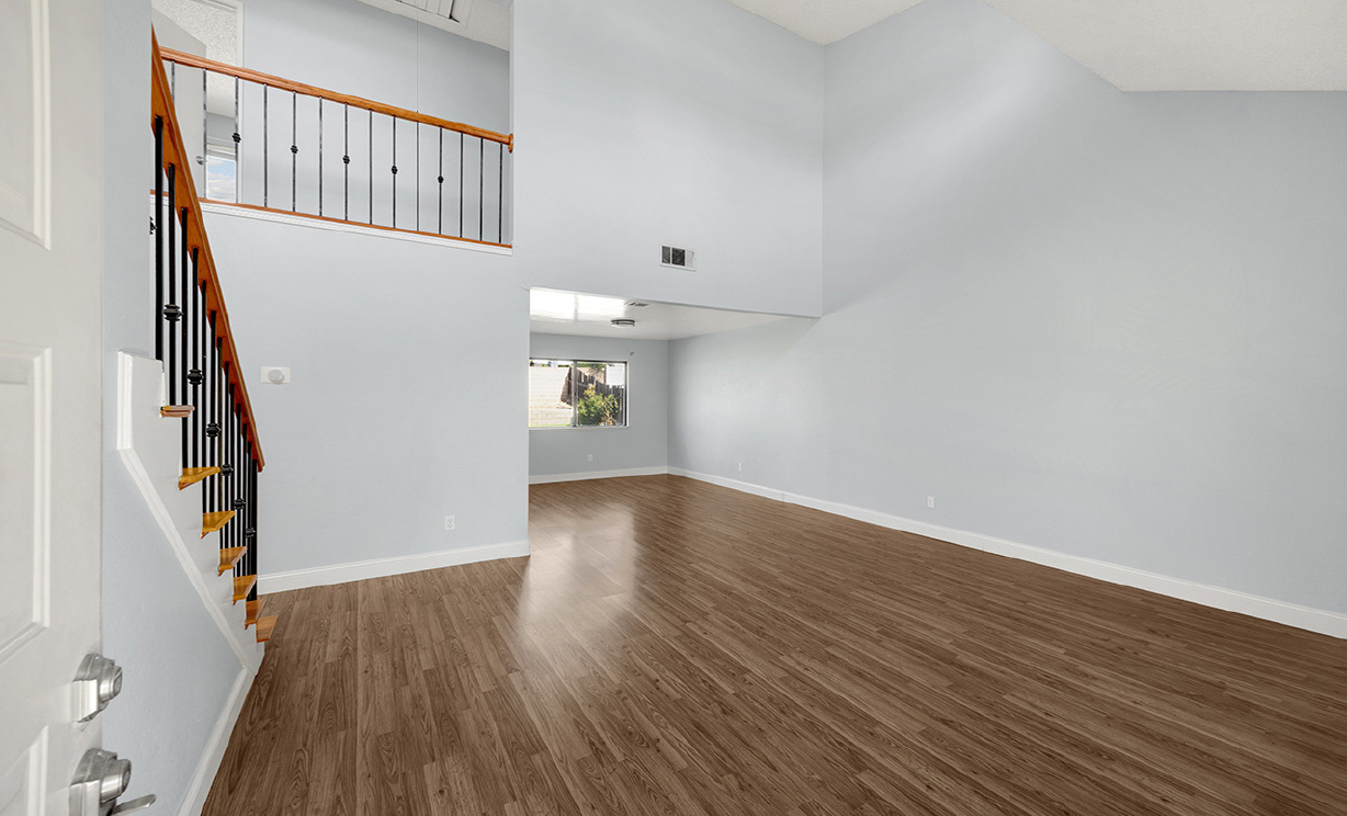 1063 W Long Beach Dr, Colton CA: 