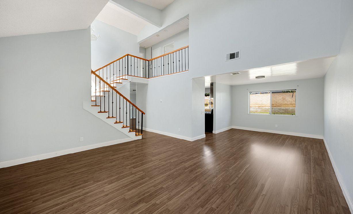 1063 W Long Beach Dr, Colton CA: 