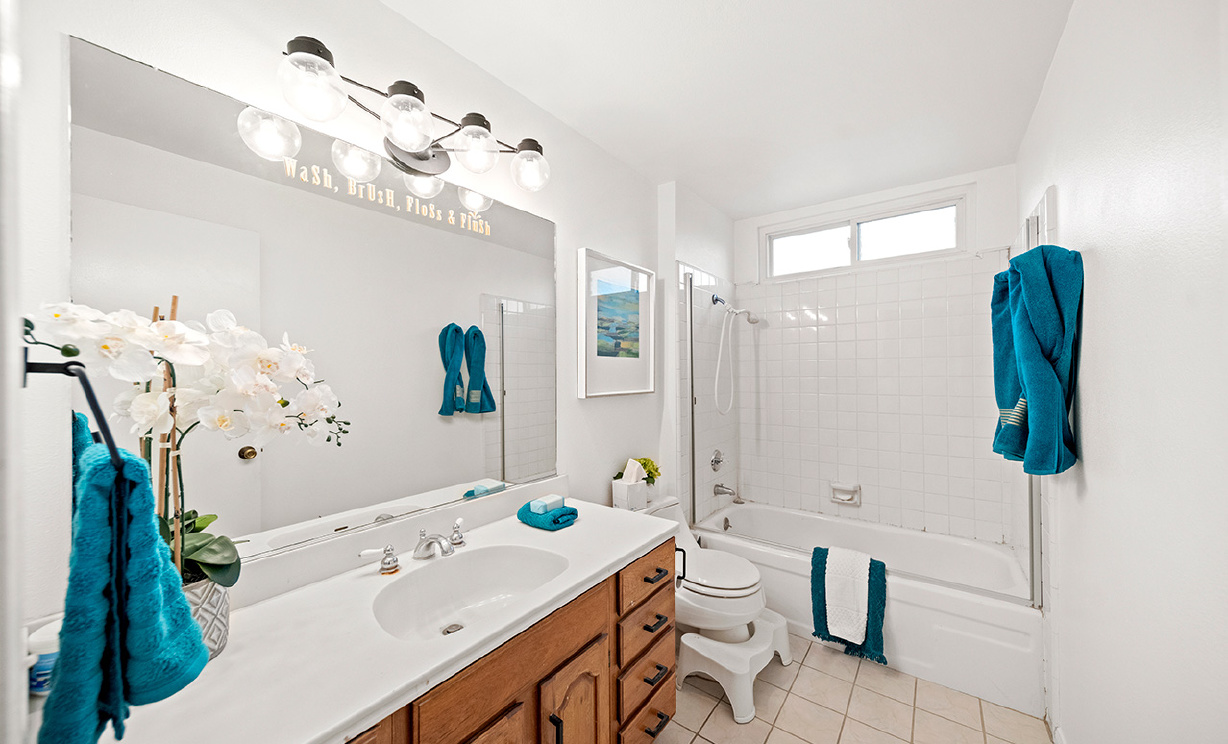 2034 Chevy Chase Dr, Brea CA: 