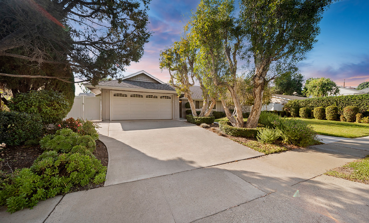 2431 Hartford Ave, Fullerton CA: 
